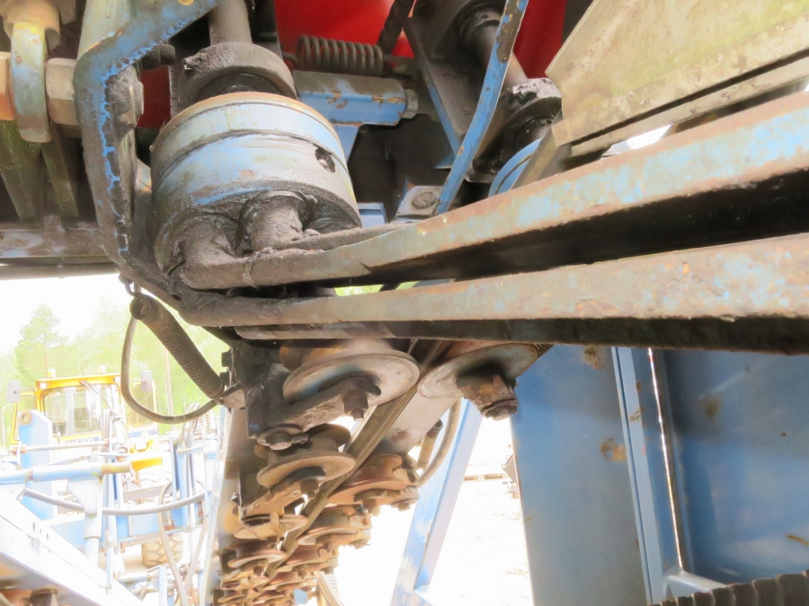 4133 Asa-Lift T240B carrot harvester 2 row with bunker