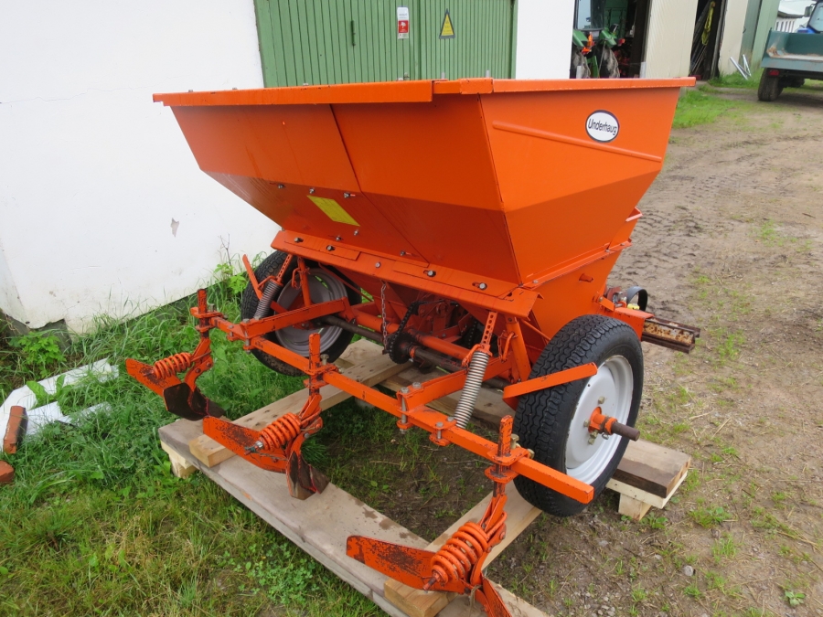 4158 Underhaug Potato planter 2 row 