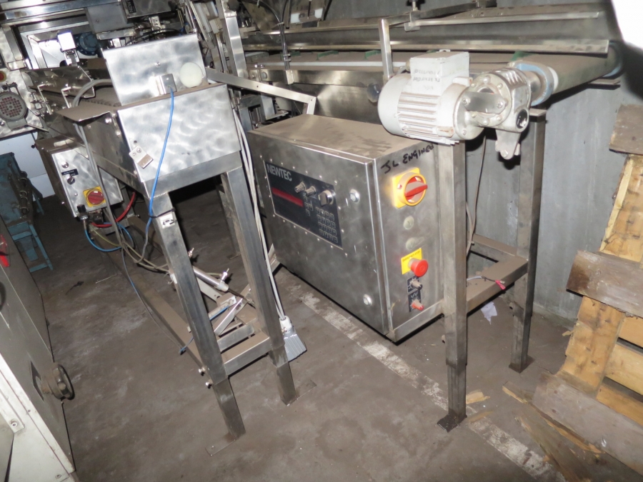 4227 Newtec tray feeder 