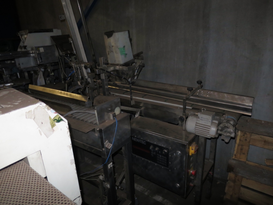 4227 Newtec tray feeder 