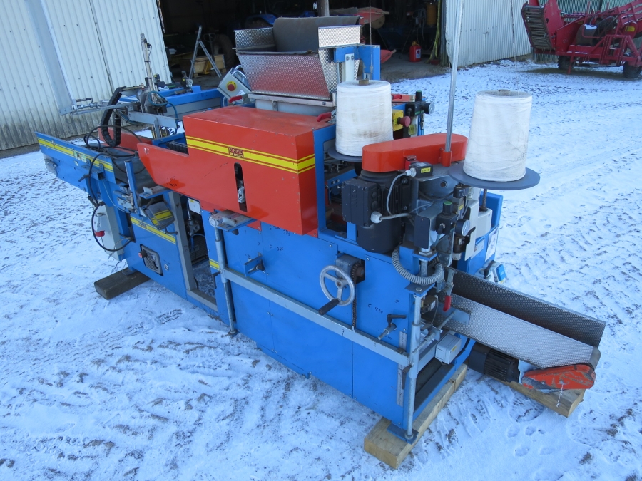 4256 EMVE BE5000 paper bagger