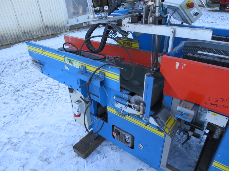 4256 EMVE BE5000 paper bagger