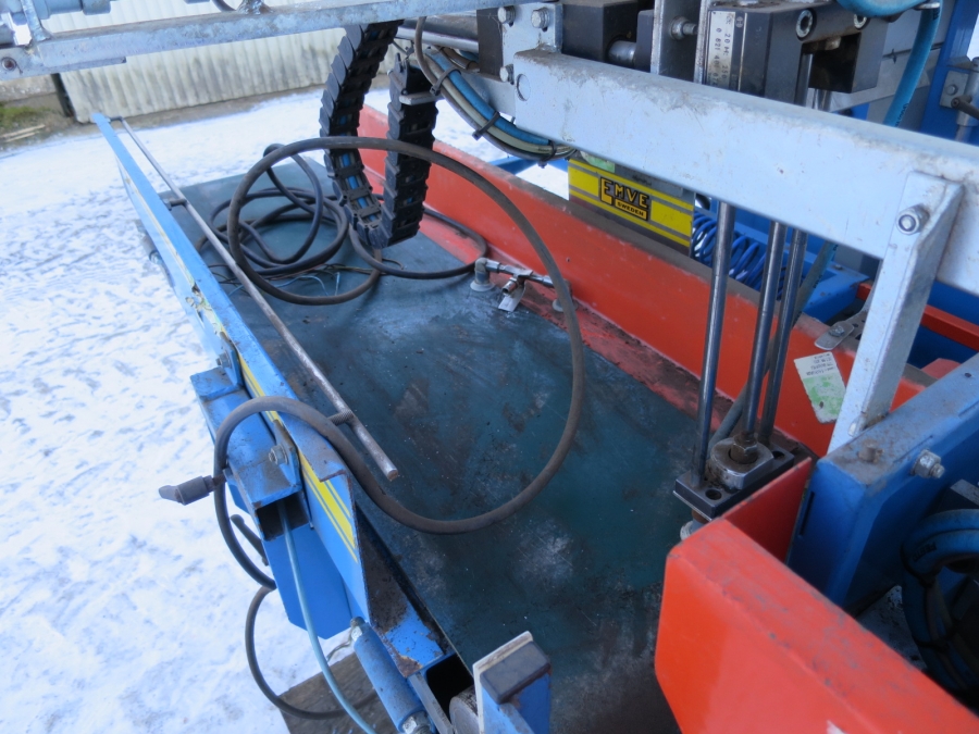 4256 EMVE BE5000 paper bagger