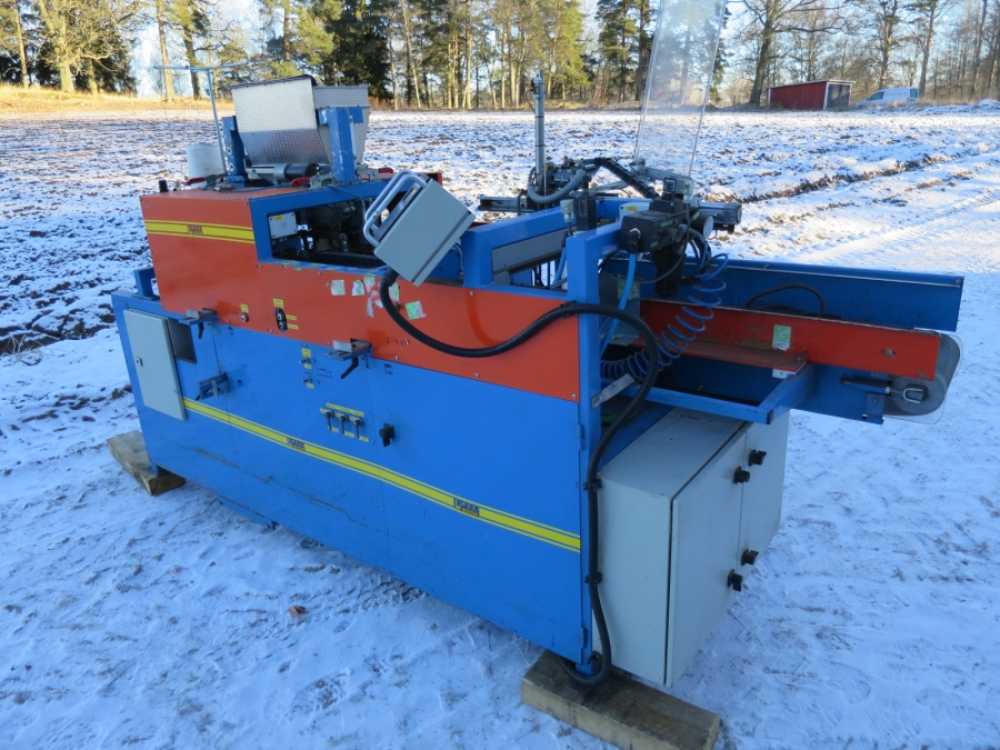 4256 EMVE BE5000 paper bagger