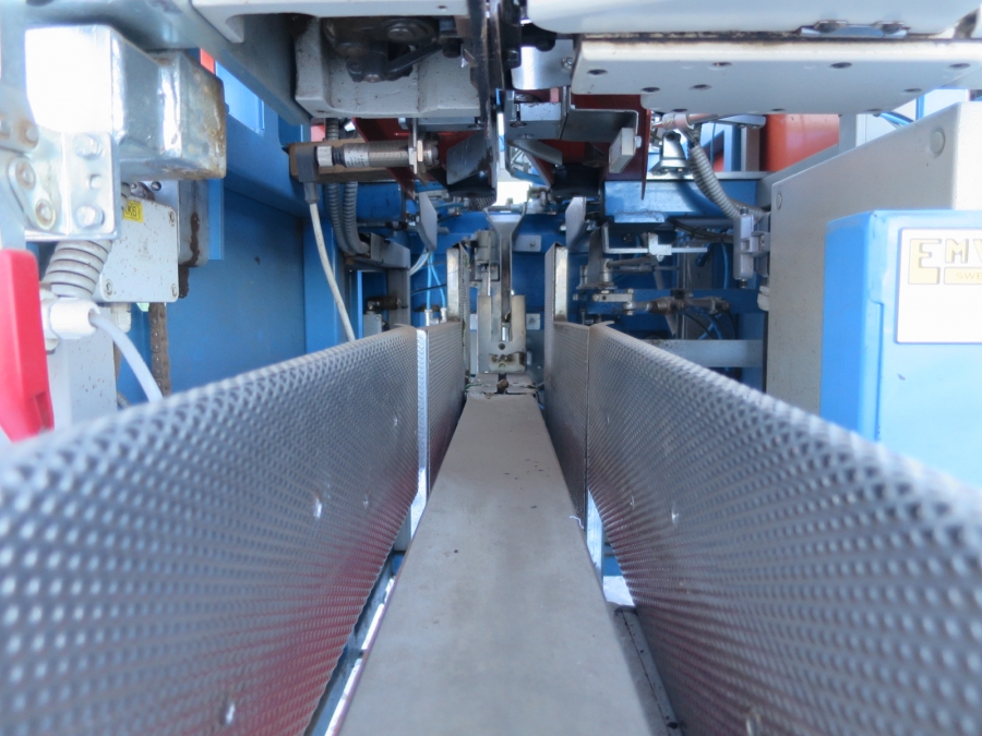 4256 EMVE BE5000 paper bagger