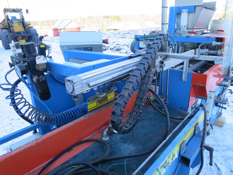 4256 EMVE BE5000 paper bagger