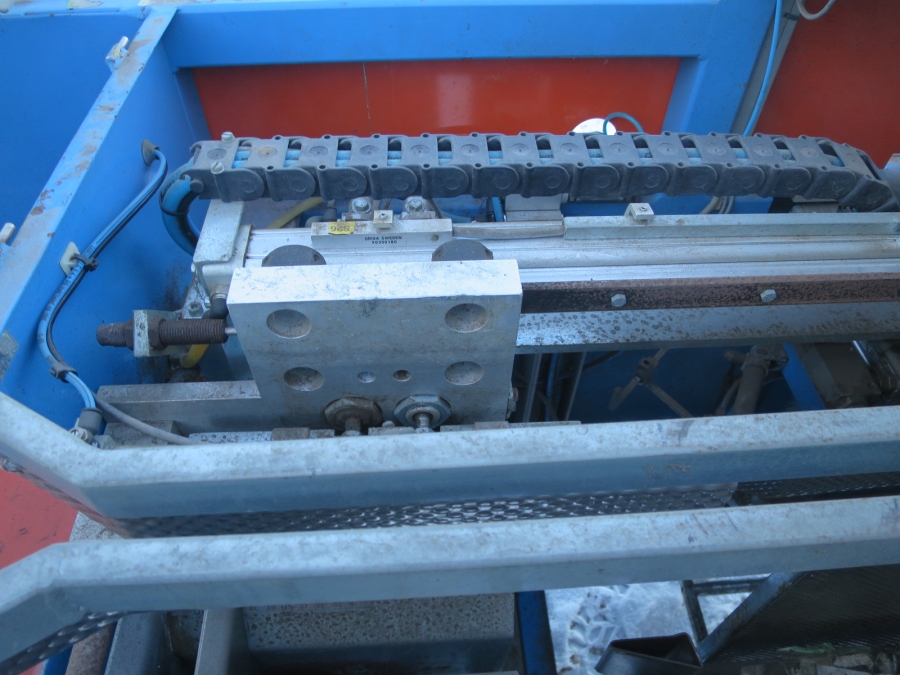 4256 EMVE BE5000 paper bagger