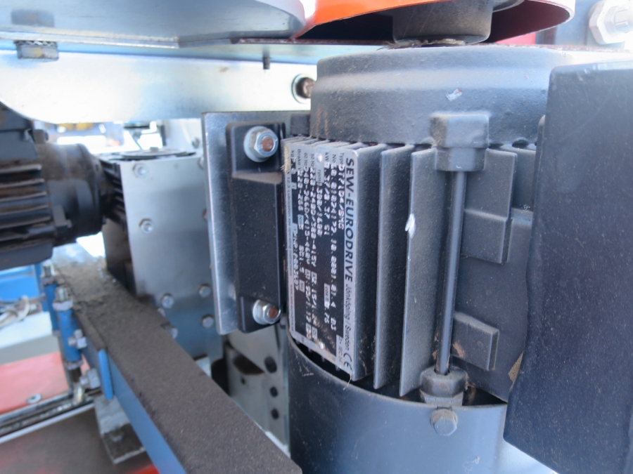 4256 EMVE BE5000 paper bagger