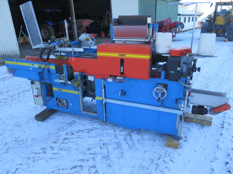 4256 EMVE BE5000 paper bagger