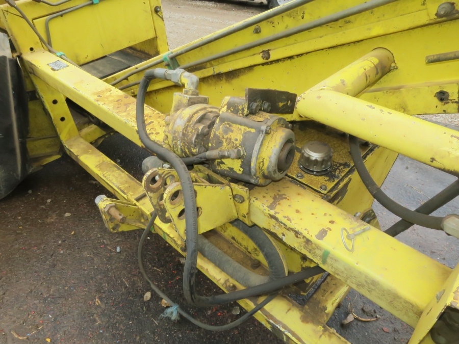 4335 Pixall green bean harvester