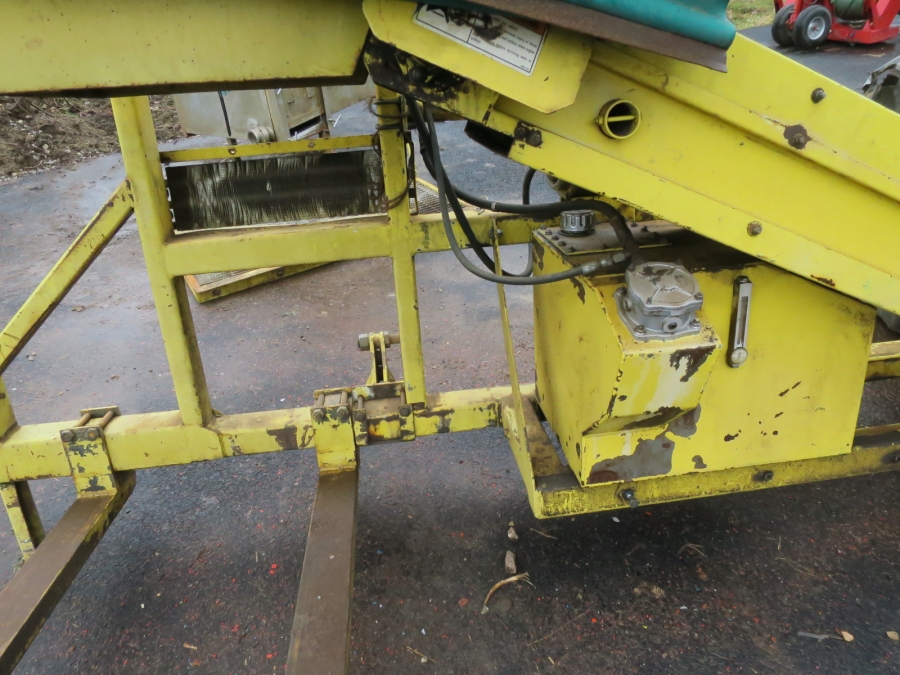 4335 Pixall green bean harvester