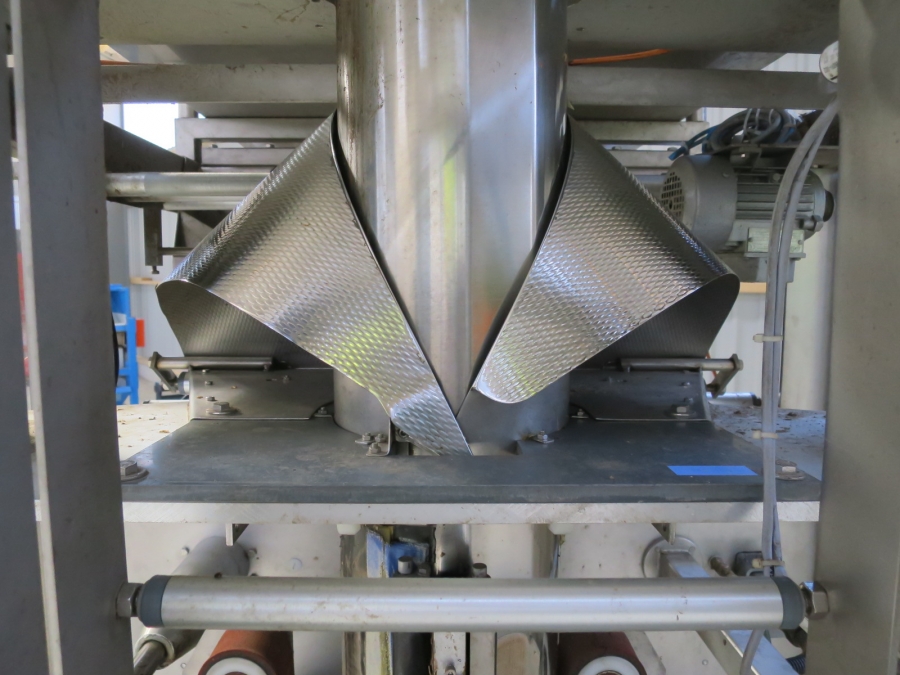 4338 JASA 350 QP vertical bagger