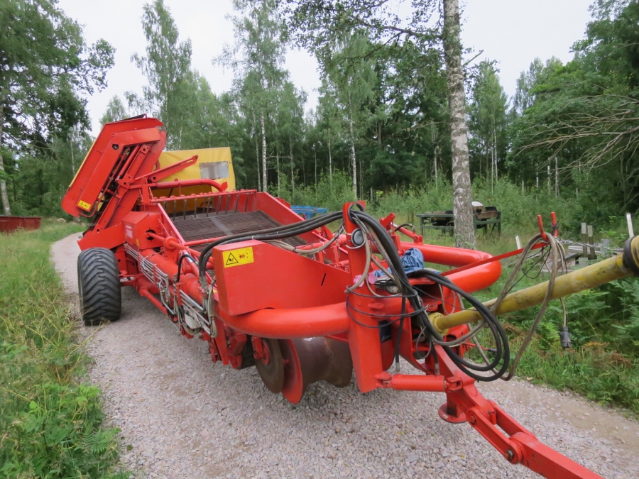 4370 Grimme DL1500 2 row with Elevator
