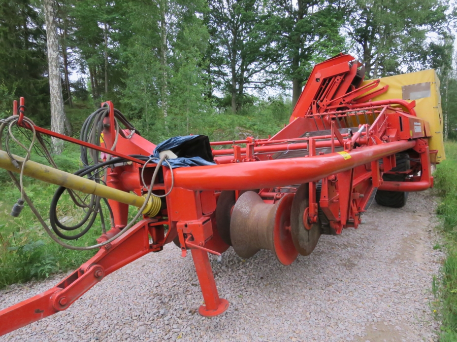 4370 Grimme DL1500 2 row with Elevator