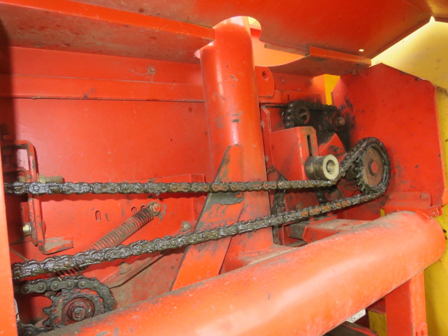 4370 Grimme DL1500 2 row with Elevator