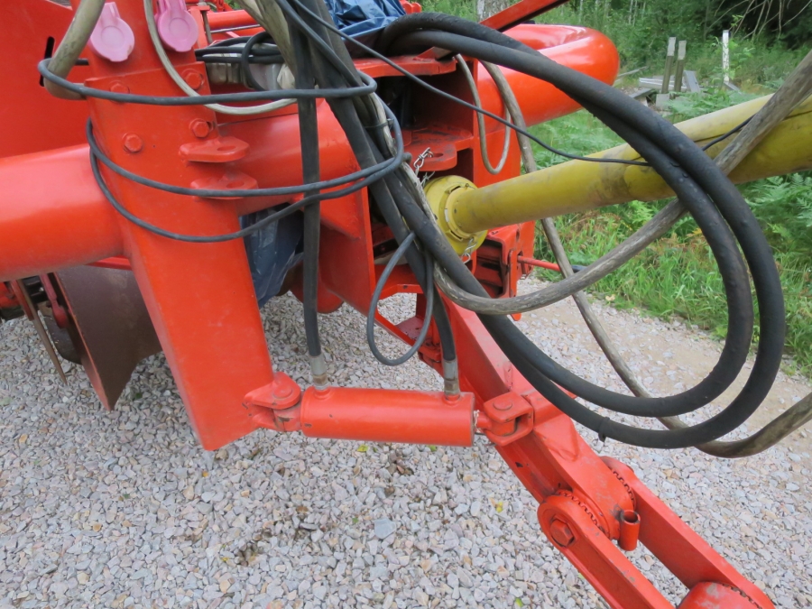 4370 Grimme DL1500 2 row with Elevator