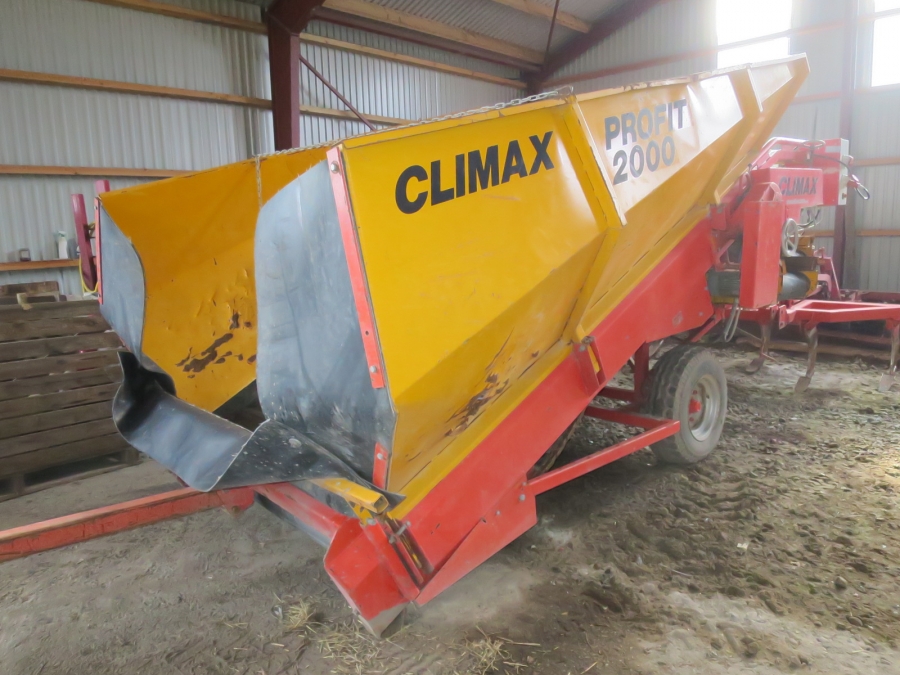 4376 Climax receiving hopper Profit 2000