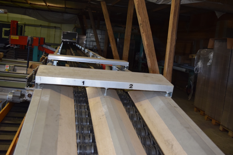4378 AWETA G2 apple grading line
