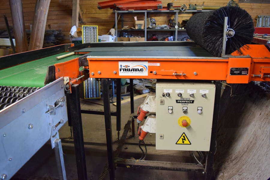 4378 AWETA G2 apple grading line