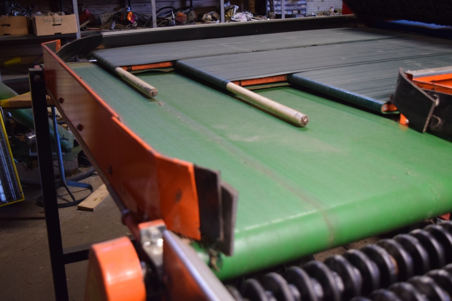 4378 AWETA G2 apple grading line