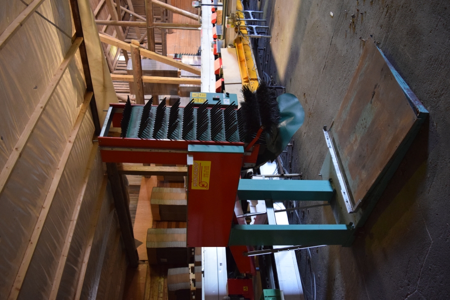 4378 AWETA G2 apple grading line