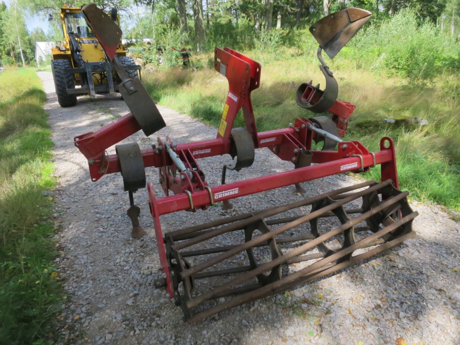 4388 Grimme GFD front ridger 4 row