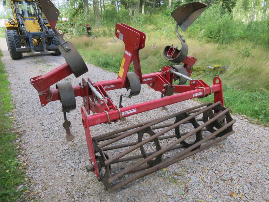 4388 Grimme GFD front ridger 4 row