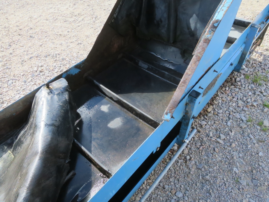 4390 EMVE feeding conveyor 6000x550 mm