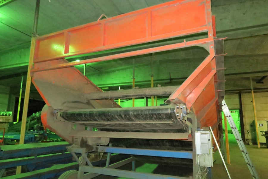 4404 EMVE receiving hopper RH2000