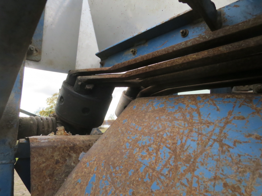 4426 Asa-Lift T200 carrot harvester with elevator 