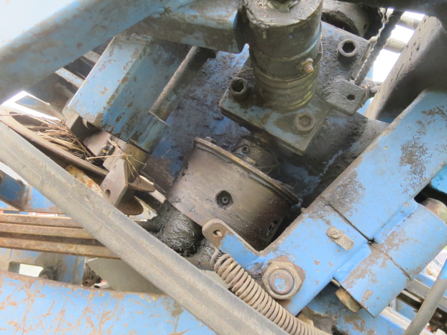 4426 Asa-Lift T200 carrot harvester with elevator 
