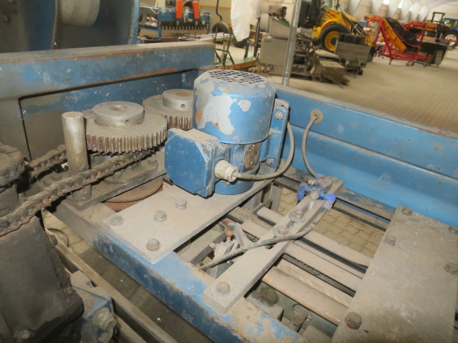 4439 Upmatic Plastic bagging machine 30 S E