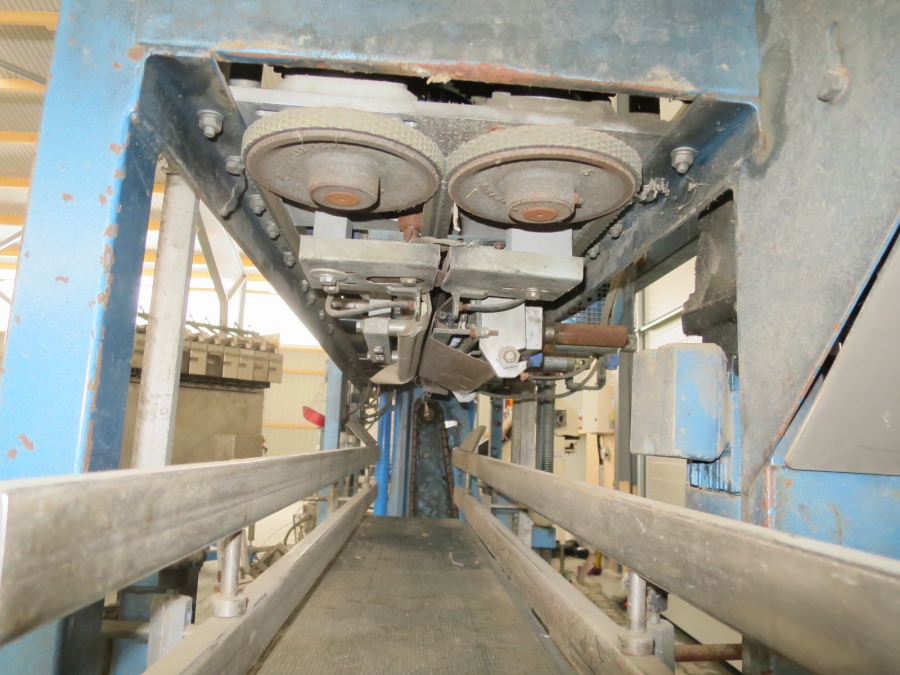 4439 Upmatic Plastic bagging machine 30 S E