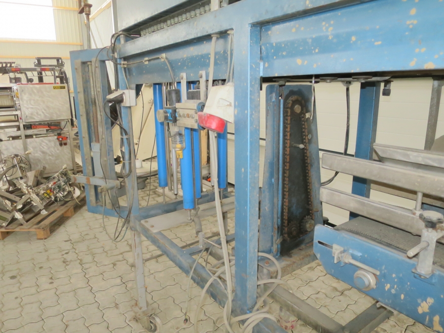 4439 Upmatic Plastic bagging machine 30 S E