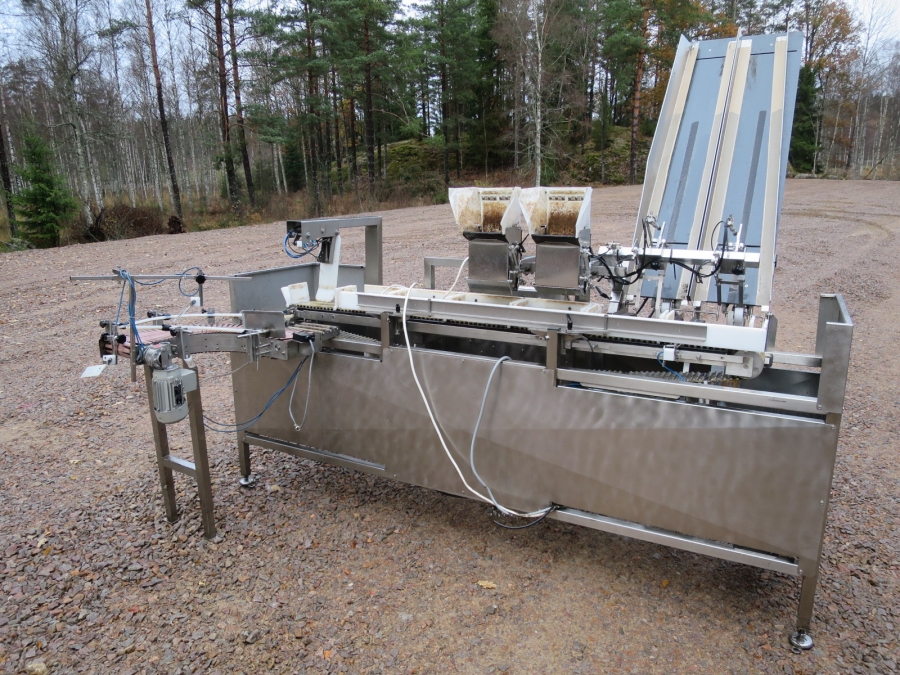 4442 Newtec NBM61F tray feeder