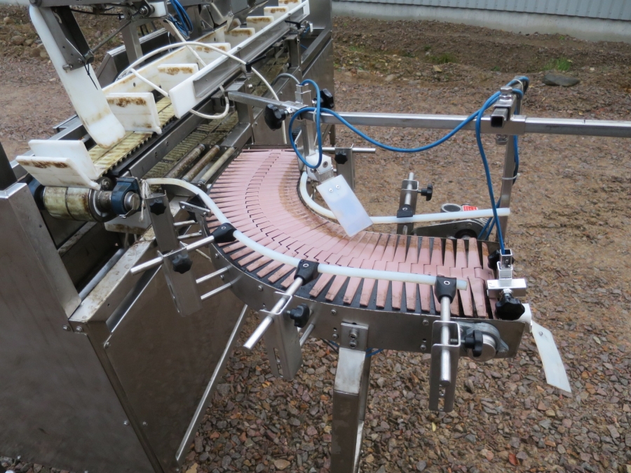 4442 Newtec NBM61F tray feeder