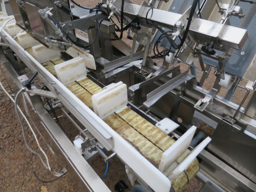 4442 Newtec NBM61F tray feeder