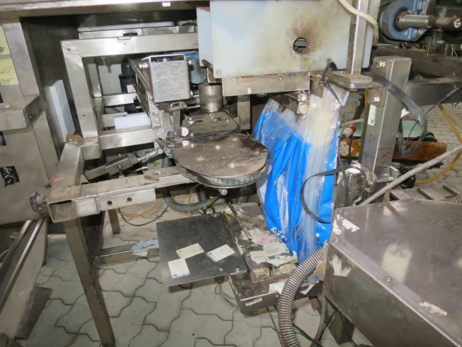 4450 Newtec VB40CC bagger for twisted bags