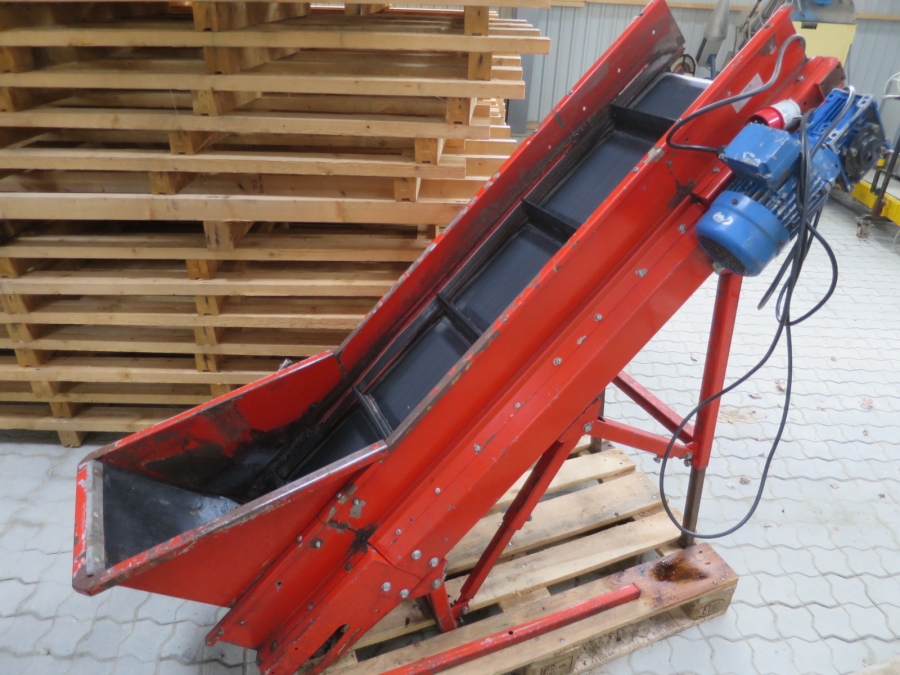 4501 EKKO Conveyor elevator with legs 1600x400 mm
