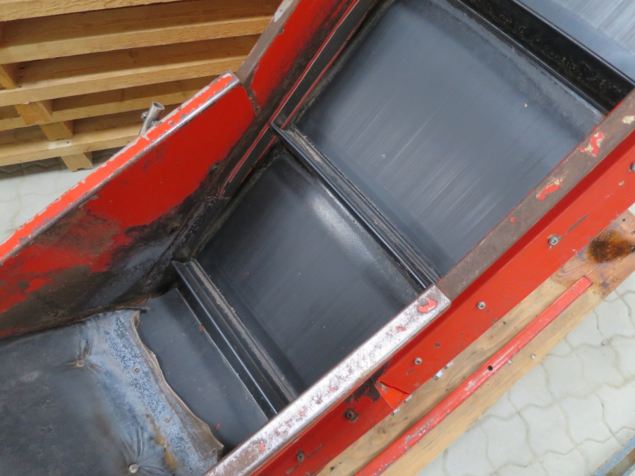 4501 EKKO Conveyor elevator with legs 1600x400 mm