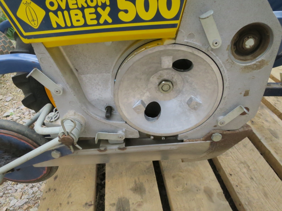 4516 Nibex 500 seeding drill in new condition
