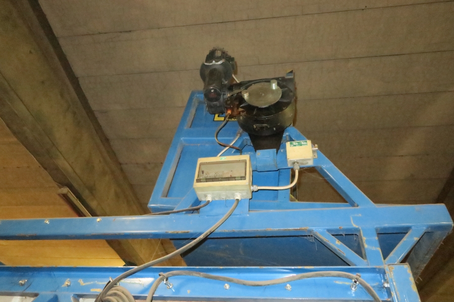 4547 EMVE box turner with trevira sack
