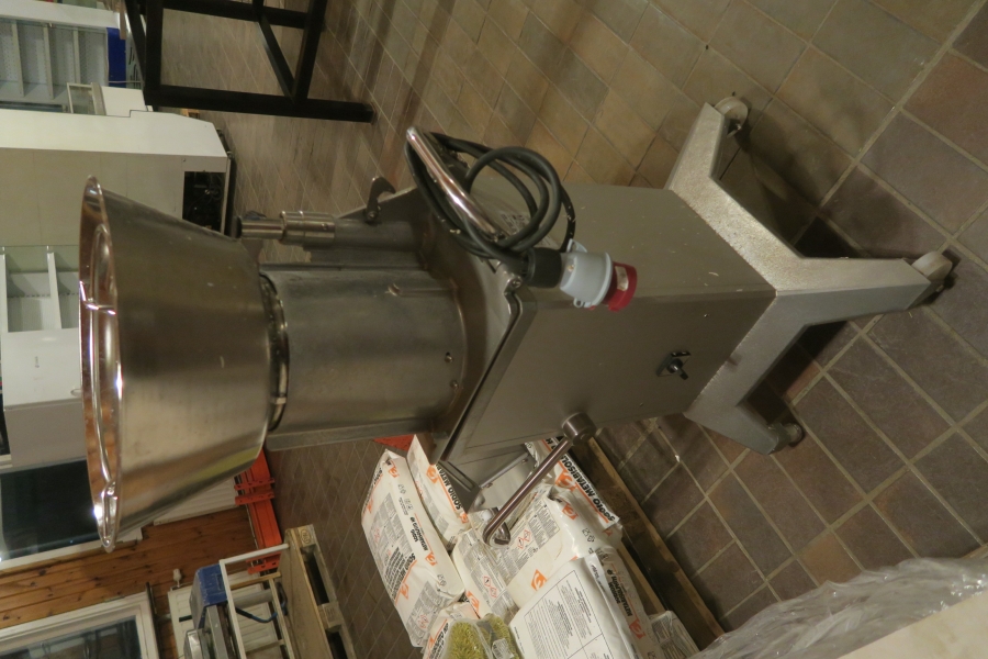 4572 Hällde Vegetable Preparation Machine RG-400i