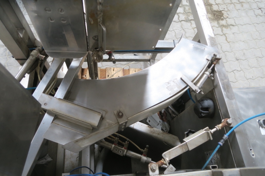 4616  Newtec 2009G Computer weigher for carrots