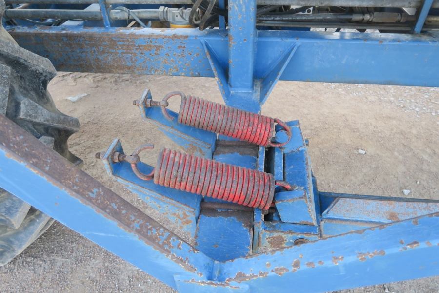 4641 Asa-Lift T-140B carrot harvester 4 ton bunker