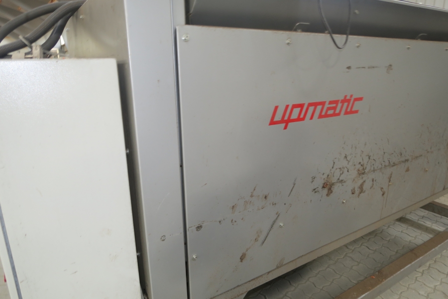 4644 Upmatic 2114VD Computer weigher 14 bucket