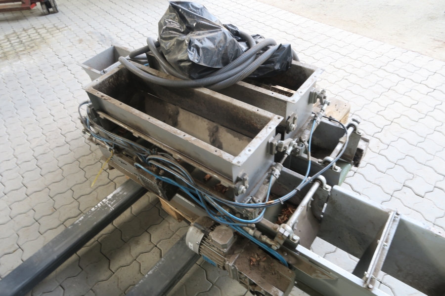 4644 Upmatic 2114VD Computer weigher 14 bucket