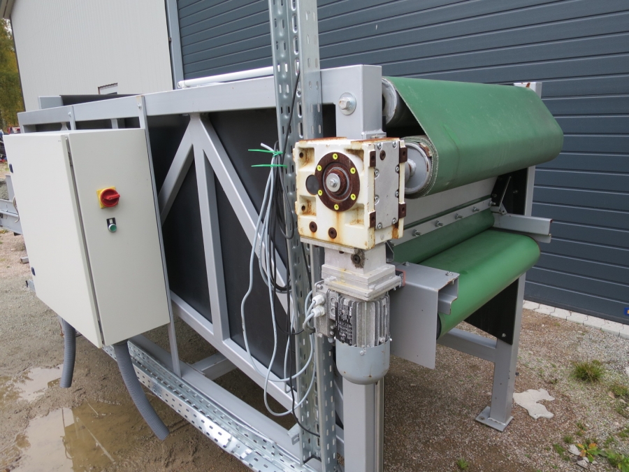 4644 Upmatic 2114VD Computer weigher 14 bucket
