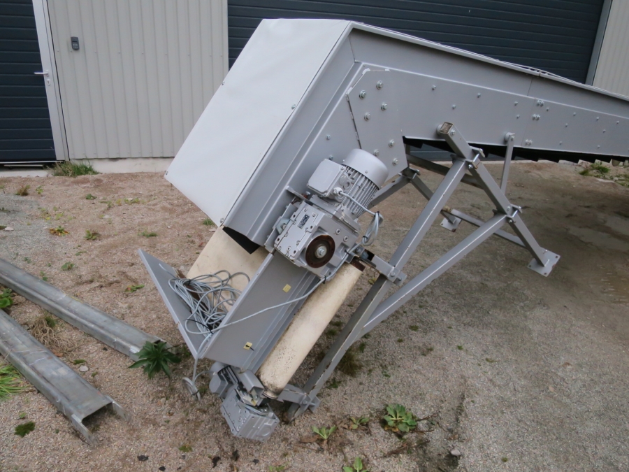 4644 Upmatic 2114VD Computer weigher 14 bucket