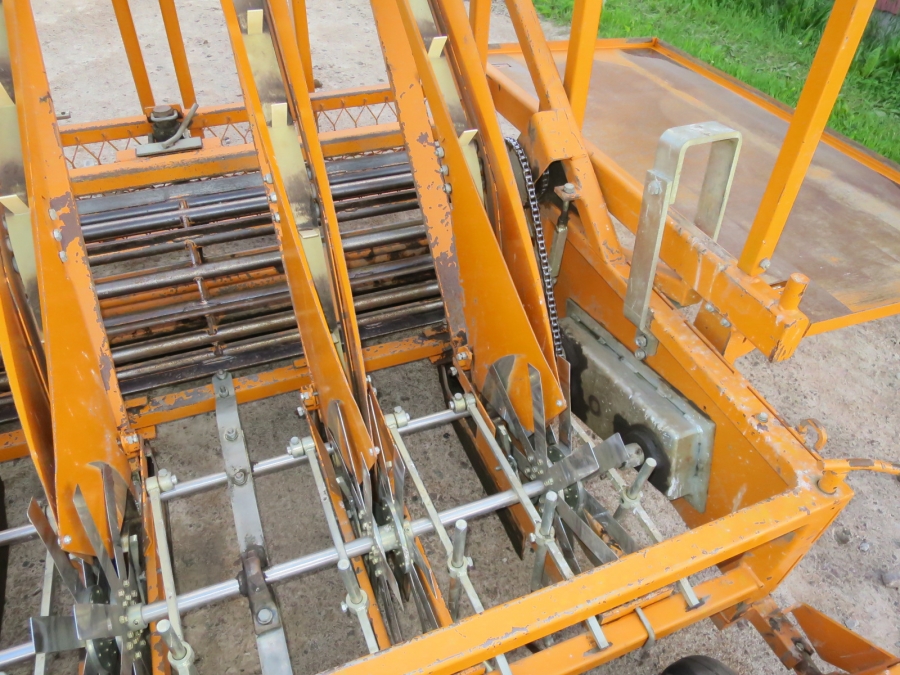 4655 Regero R860 Transplanter 4 row